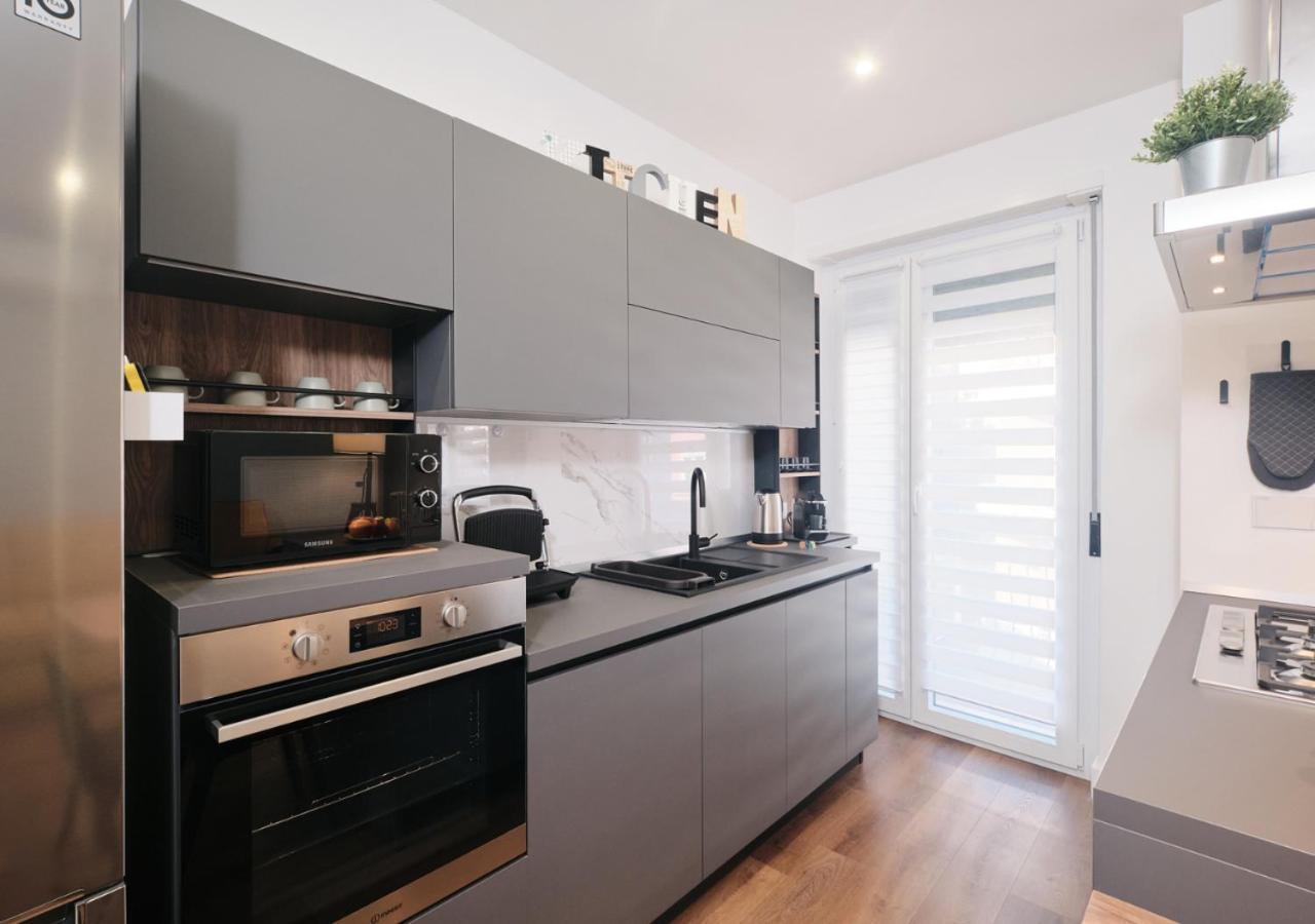 Apartment Colosseo A 15 Minuti - Elegante In Centro Rom